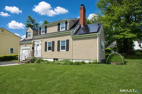Exterior - 21 Ruby St, New Haven, CT 06515 photo 3 of 10
