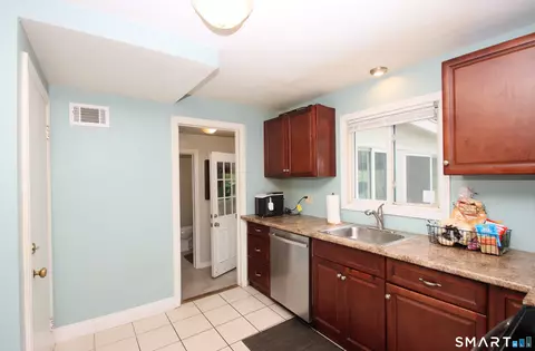 Kitchen - 21 Ruby St, New Haven, CT 06515 photo 3 of 4