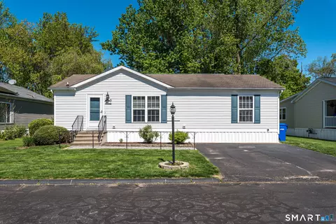 17 Laurel Cir, East Windsor, CT 06088