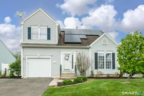 36 Primrose Ln #36, Suffield, CT 06078