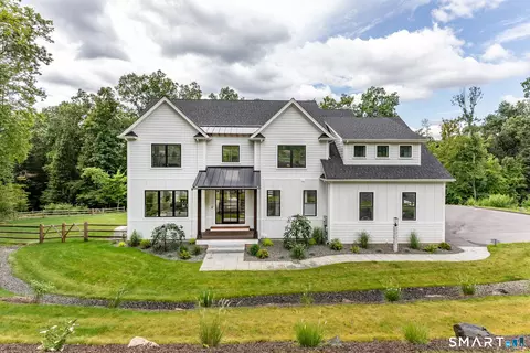 183 Willow Creek Ests, Southbury, CT 06488