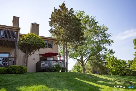 15 Pilgrim Hbr #A, Wallingford, CT 06492