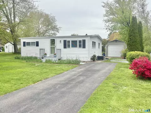 20 Robin Rd, Colchester, CT 06415