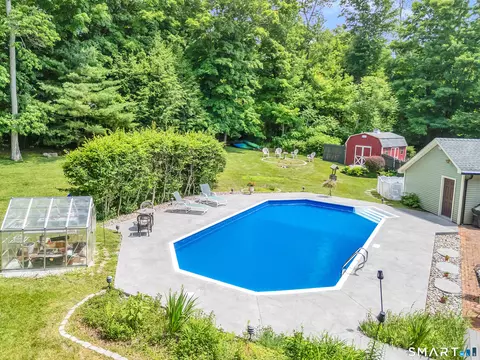 Exterior - 5 N Beech Tree Rd, Brookfield, CT 06804 photo 5 of 6