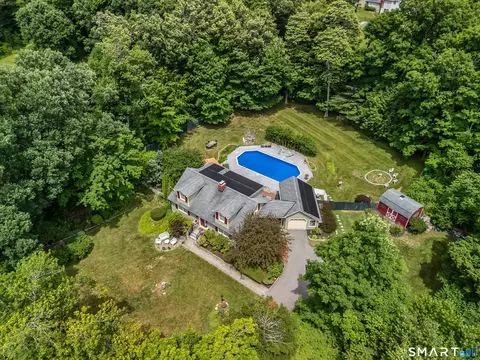View/Area - 5 N Beech Tree Rd, Brookfield, CT 06804 photo 2 of 2