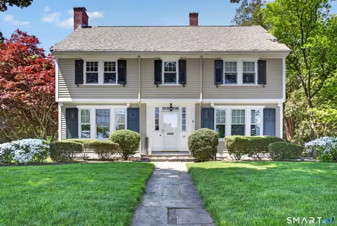 10 Prospect St, Mystic, CT 06355
