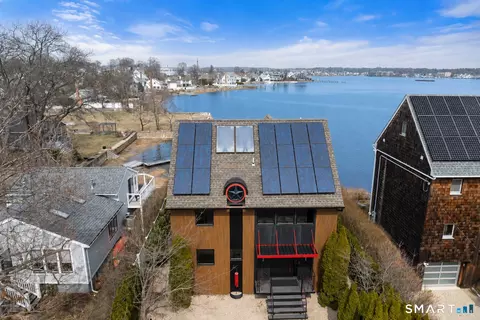 17 Seabreeze Pl, Norwalk, CT 06854