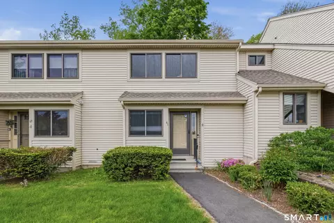61 Greenview Dr #61, Rocky Hill, CT 06067