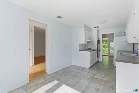 Kitchen - 68 Cornwall Rd, Berlin, CT 06037 photo 1 of 4