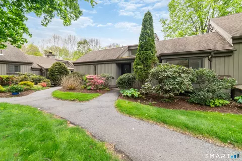 474 Heritage Vlg #A, Southbury, CT 06488