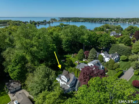 8 Woodland Dr, Darien, CT 06820