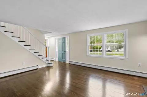 Living - 7 Sycamore Ter, Windham, CT 06280 photo 3 of 9