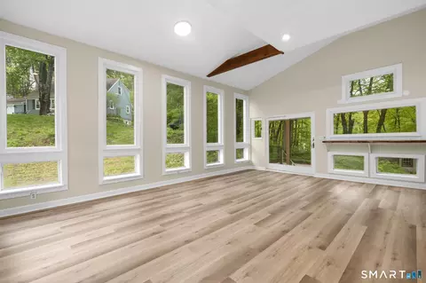 Living - 7 Sycamore Ter, Windham, CT 06280 photo 5 of 9