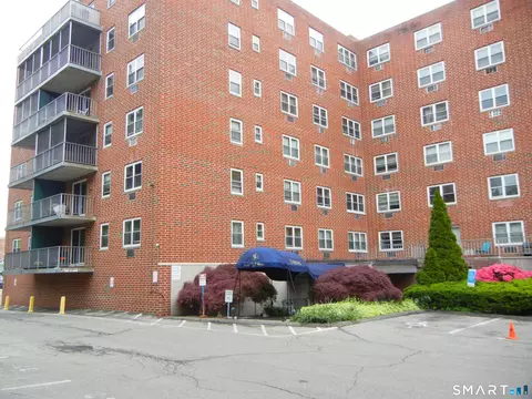 27 Northill St #1P, Stamford, CT 06907