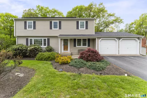 24 Ridgedale Rd, Bethel, CT 06801