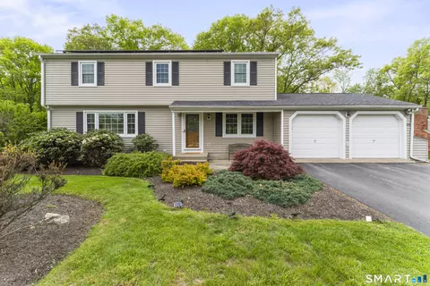 24 Ridgedale Rd, Bethel, CT 06801