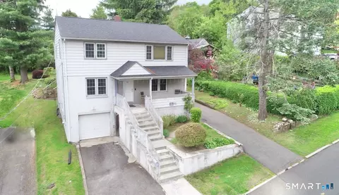 52 Andrews St, Meriden, CT 06451