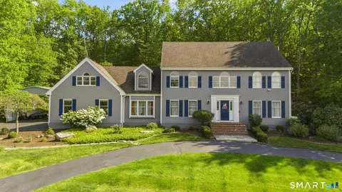 1 Hidden Brook Rd, Hamden, CT 06518