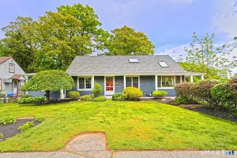 86 S Woodland Dr, Milford, CT 06460