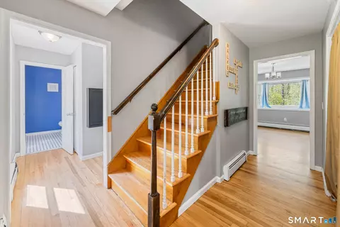 Entry Way - 225 Bethmour Rd, Bethany, CT 06524 photo 1 of 1