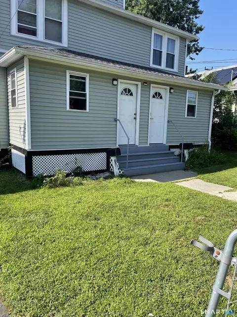 67-69 Sisson St, East Hartford, CT 06118
