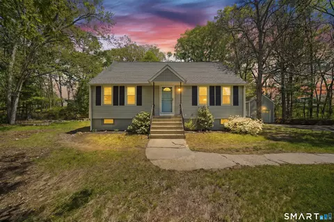14 Church St, Sprague, CT 06330