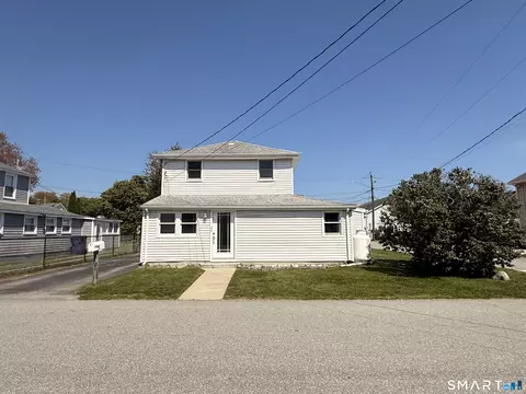 40 Portland Ave, Old Lyme, CT 06371
