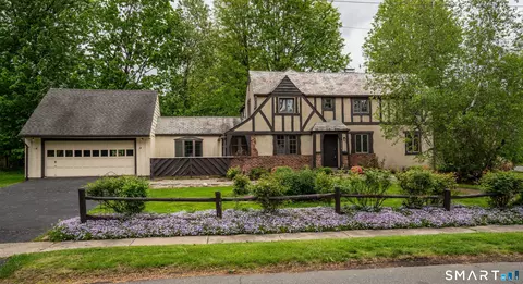 2308 Albany Ave, West Hartford, CT 06117