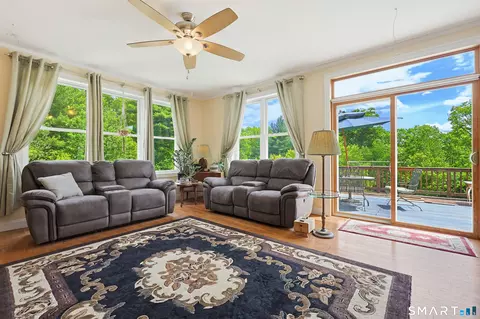 142 Brown Rd, Voluntown, CT 06384