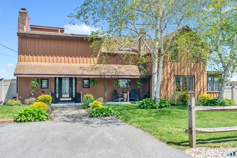 23 Cherry St, Niantic, CT 06357