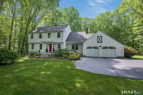 60 Bradley Corners Rd, Madison, CT 06443