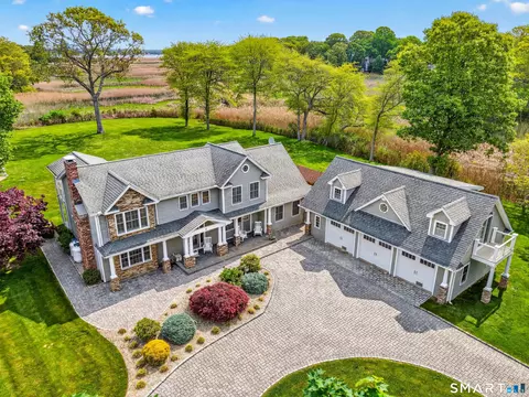4 Beach Rd, Old Saybrook, CT 06475