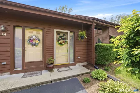 348 Boston Post Rd #A3, Waterford, CT 06385