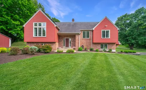 43 Flynn Ln, Middletown, CT 06457