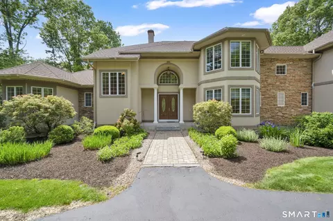 34 Maxfelix Dr, Mansfield, CT 06268