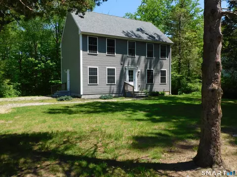 32 Second St, Lebanon, CT 06249