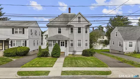 70 Lancaster Rd, West Hartford, CT 06119