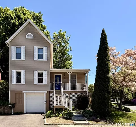 111 Hawthorne Ave, Derby, CT 06418