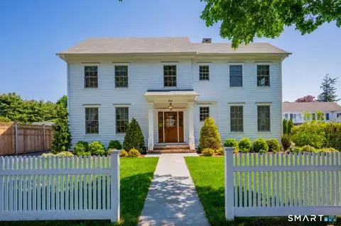 920 Old Post Rd, Fairfield, CT 06824