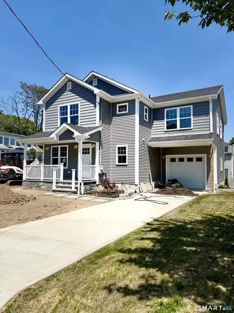 420 Greenwood St, Bridgeport, CT 06606