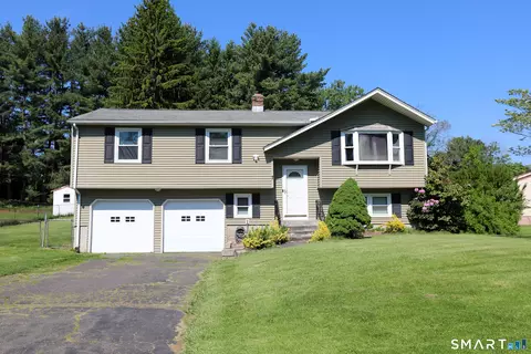 7 Jonathan Pl, Bloomfield, CT 06002