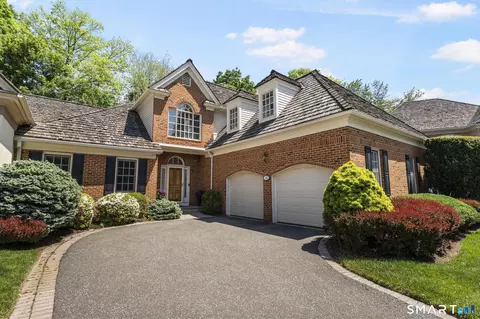 130 Stillson Rd #130, Fairfield, CT 06825