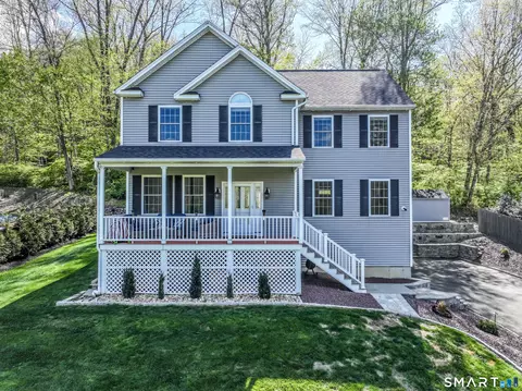7 Lillinonah Dr, Brookfield, CT 06804