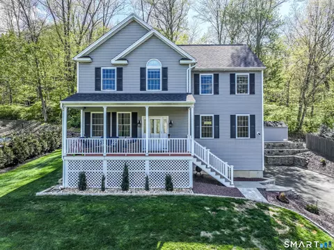 7 Lillinonah Dr, Brookfield, CT 06804
