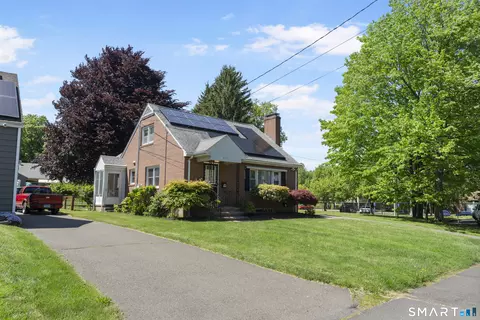132 Neanda St, New Britain, CT 06053