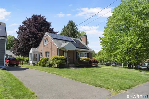 132 Neanda St, New Britain, CT 06053