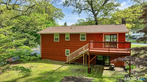 Exterior - 1 Holly Ln, Gales Ferry, CT 06335 photo 7 of 10