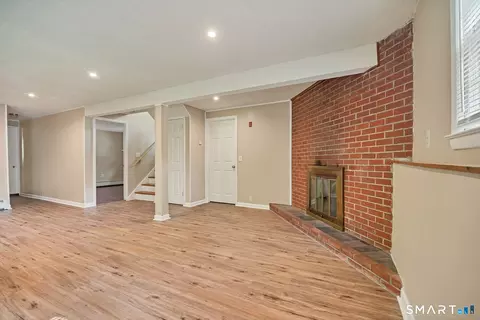Living - 1 Holly Ln, Gales Ferry, CT 06335 photo 5 of 5