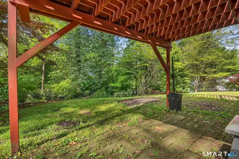 Exterior - 1 Holly Ln, Gales Ferry, CT 06335 photo 4 of 10