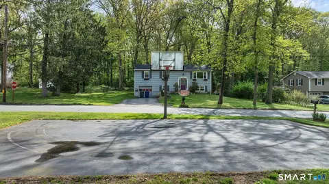 Exterior - 1 Holly Ln, Gales Ferry, CT 06335 photo 10 of 10